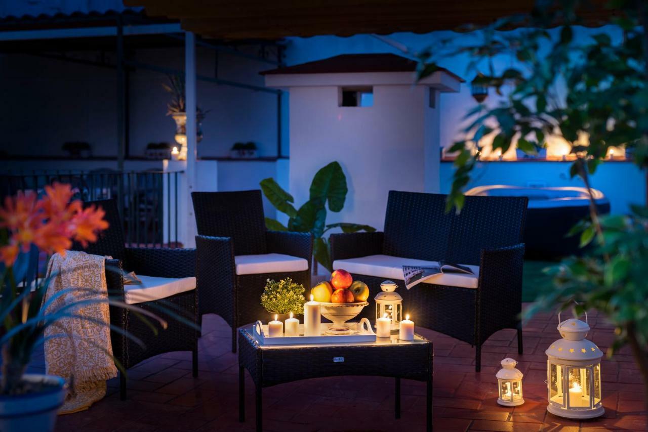 Hsh Suites Barrio Santa Cruz Séville Extérieur photo